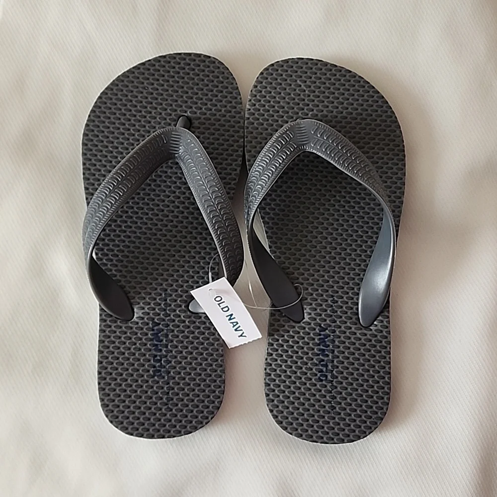 Old Navy Flip Flops Size: 12-13